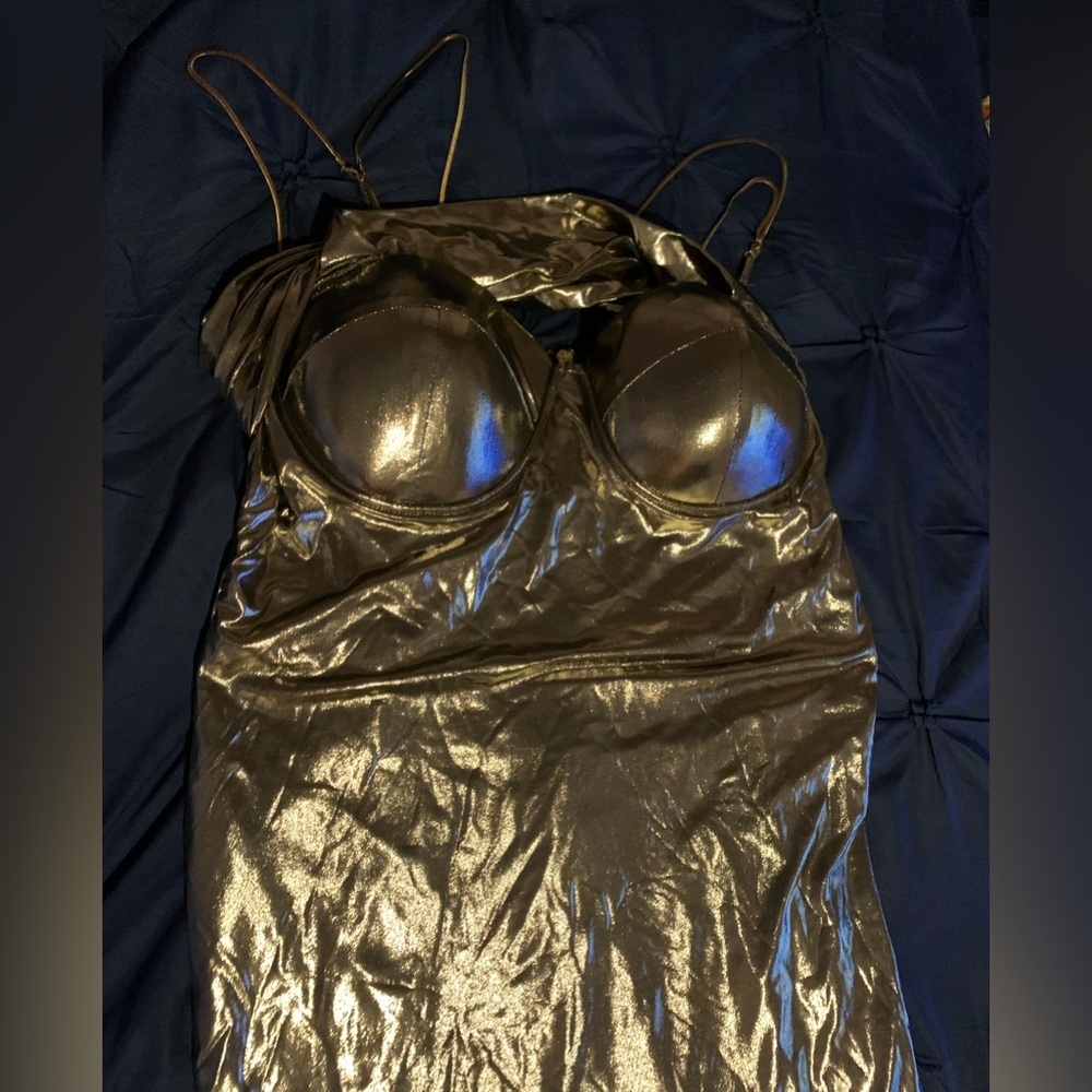 Viral JLuxlable light gold visions of you midi dress 2X chain straps, sold out - Picture 5 of 16